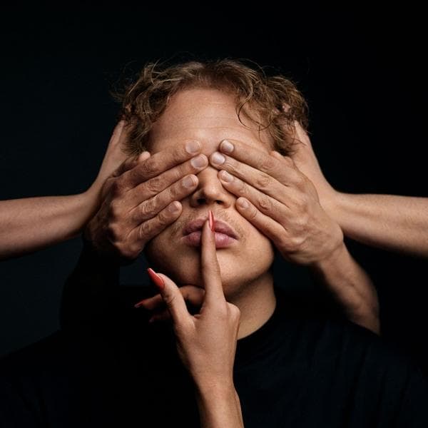 Album afbeelding 1 van 1