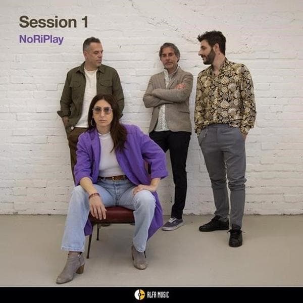 Album afbeelding 1 van 1